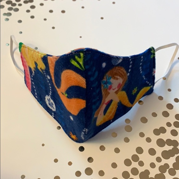 Polyester handmade mask - Picture 1 of 7